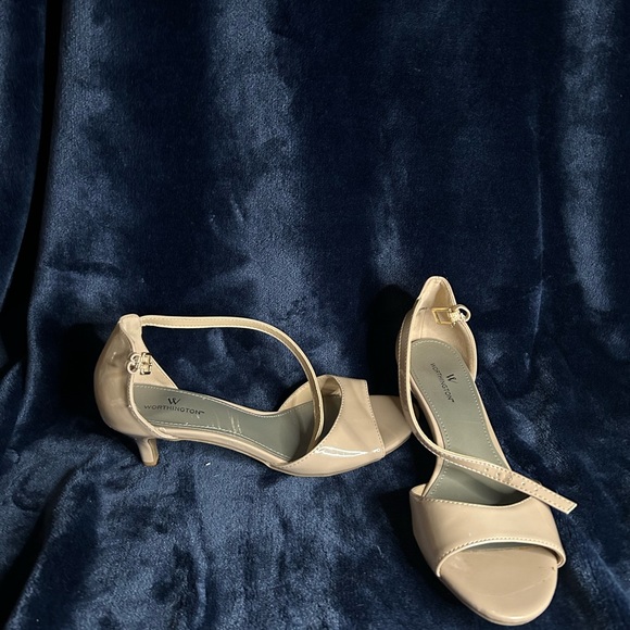 Short heel - Picture 2 of 2